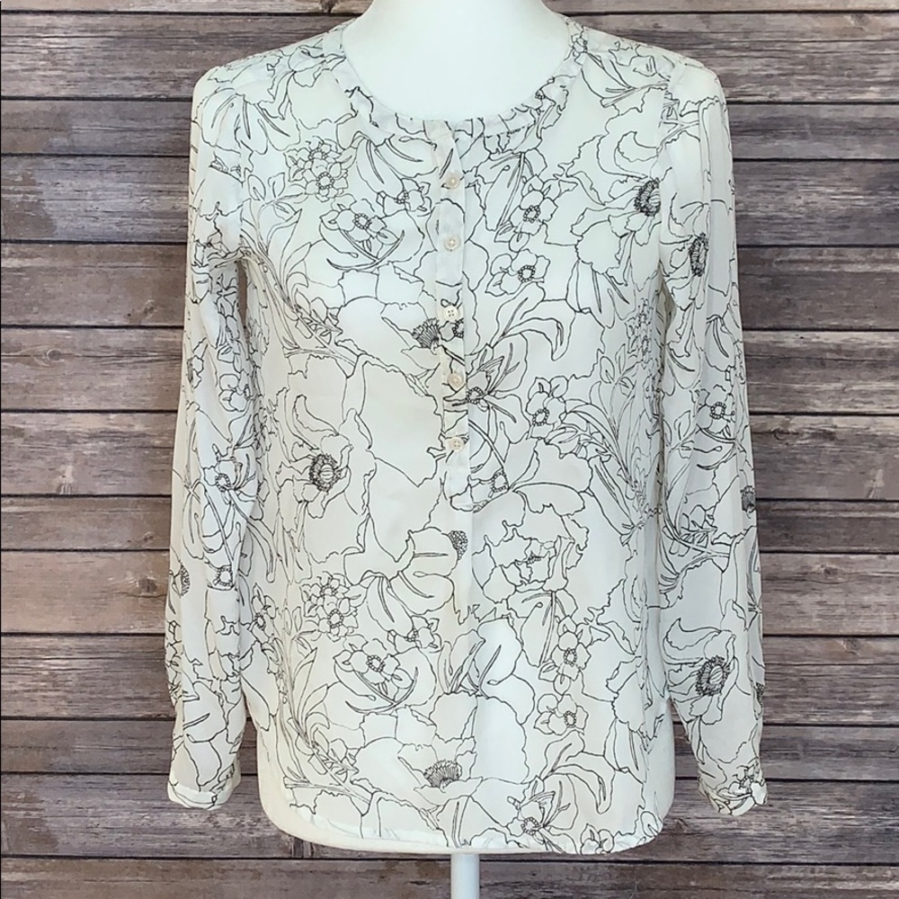 Ann Taylor Loft white floral blouse sz petite XSP